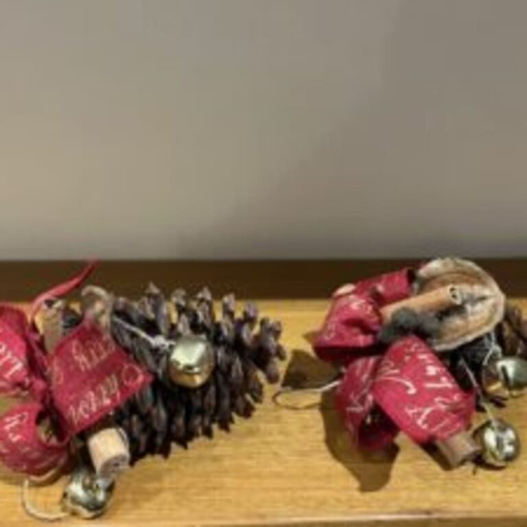 Pinecone Holiday Decorations
