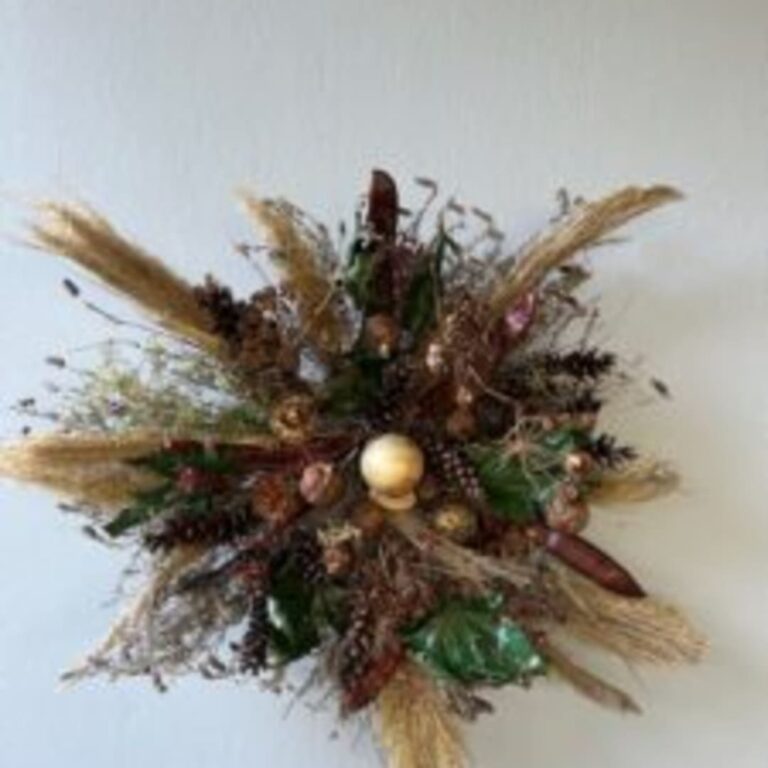 Natural Decorative Wreath