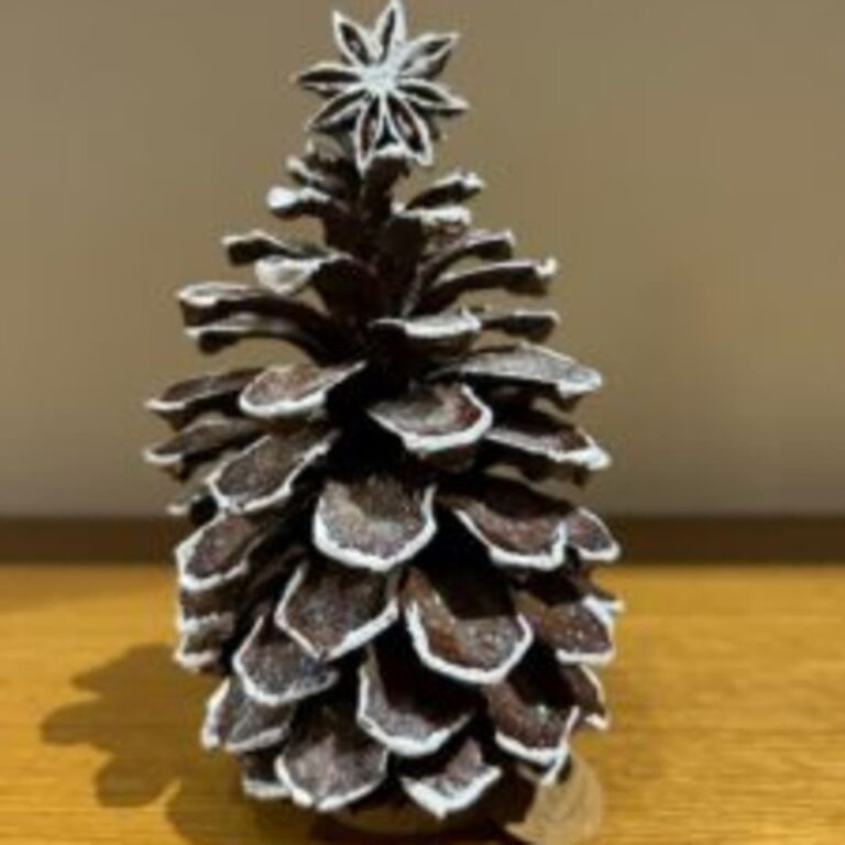 Pinecone Christmas Tree